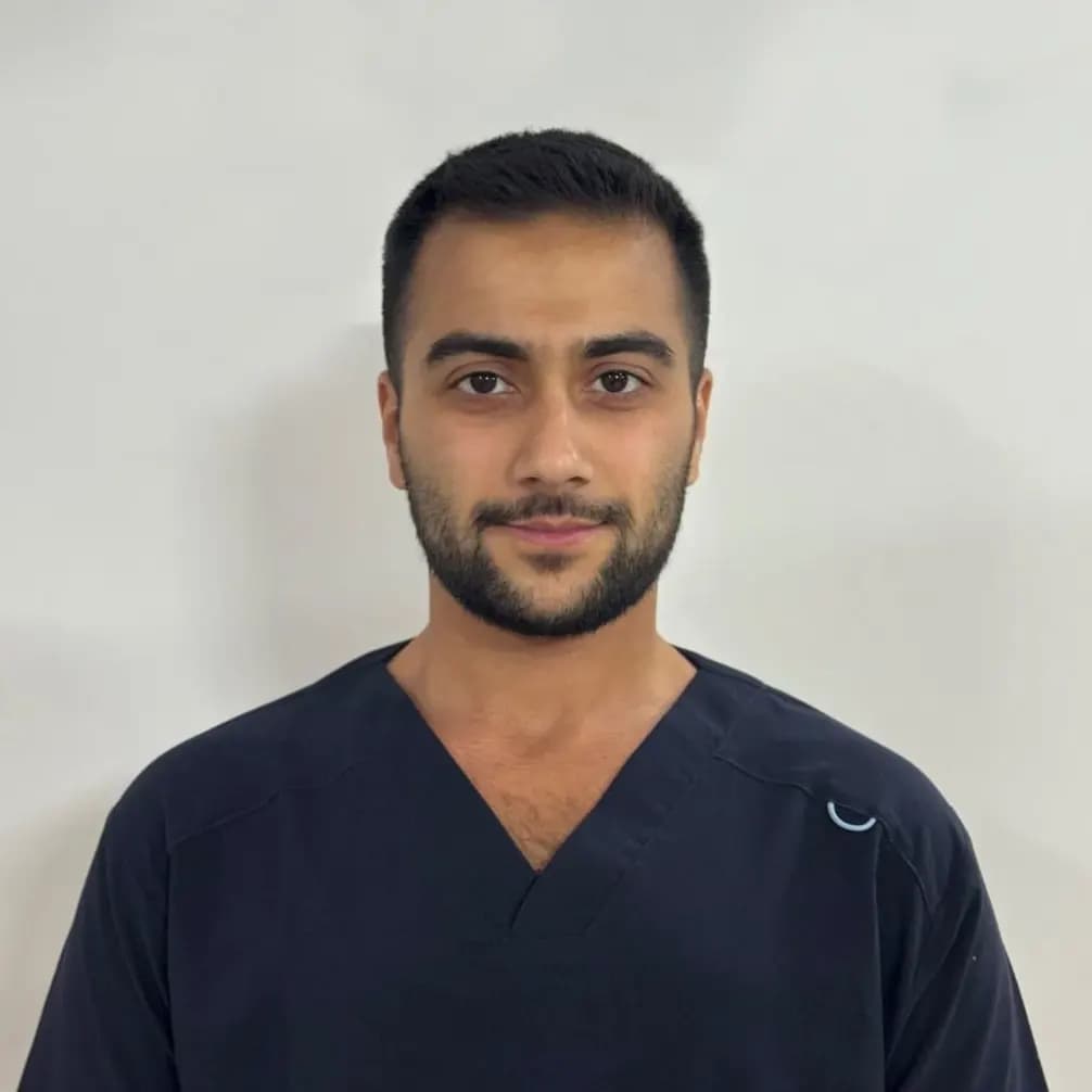 دکتر راستین صفری